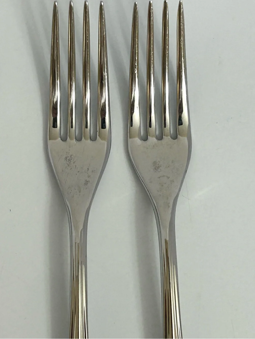 Robert Welch Aston 18/10 Stainless Steel Dinner Forks 8 1/8 (Set of 2)